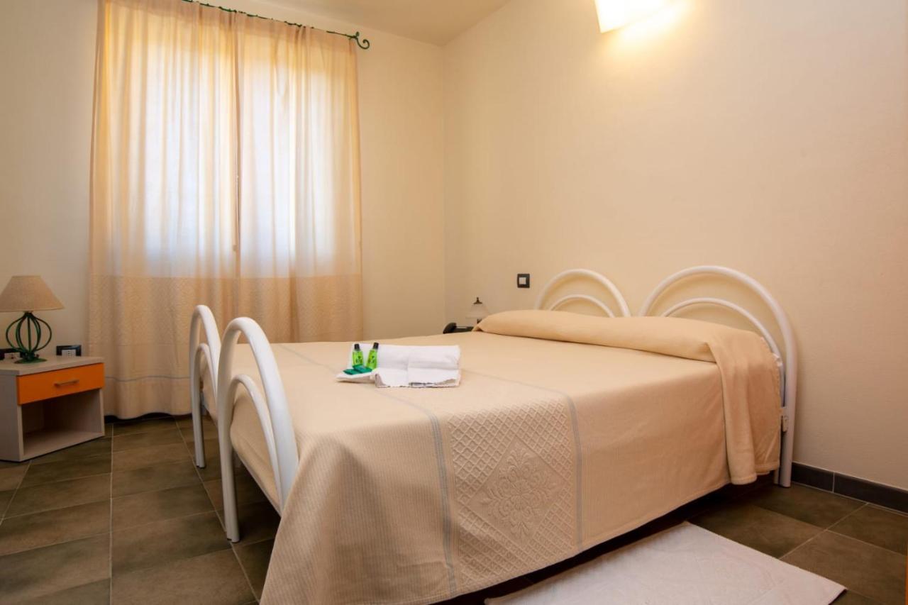 S'Ena Hotel Arbus Ngoại thất bức ảnh