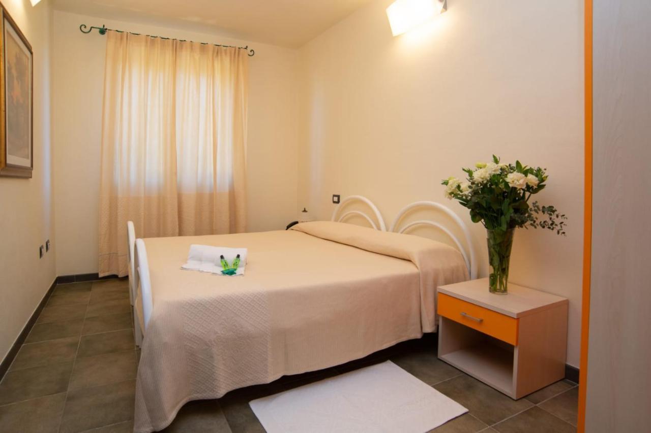 S'Ena Hotel Arbus Ngoại thất bức ảnh