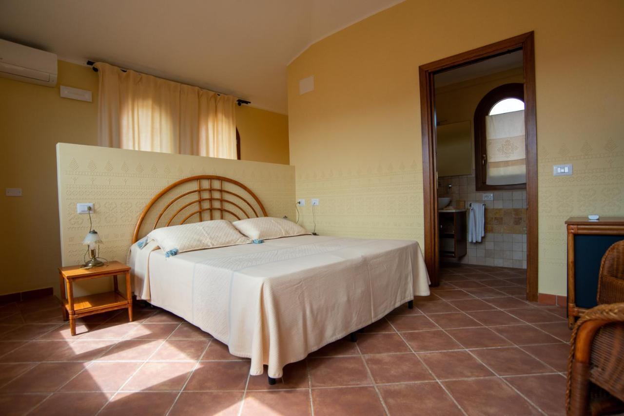 S'Ena Hotel Arbus Ngoại thất bức ảnh